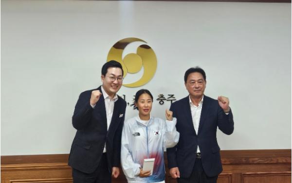 충주시, 2026 아시안게임 마라톤 출전 임예진 선수 격려